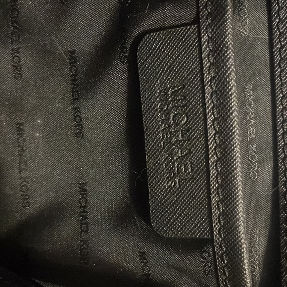 Large Michael Kors computer bag (great condition) black NEW - Picture 2 of 7